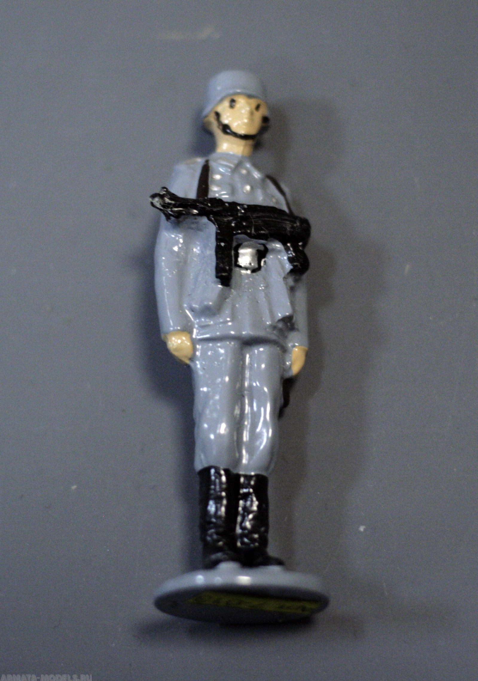 7-013 окрашеная фигура Немецкий пехотинец Солдатики "Ура"