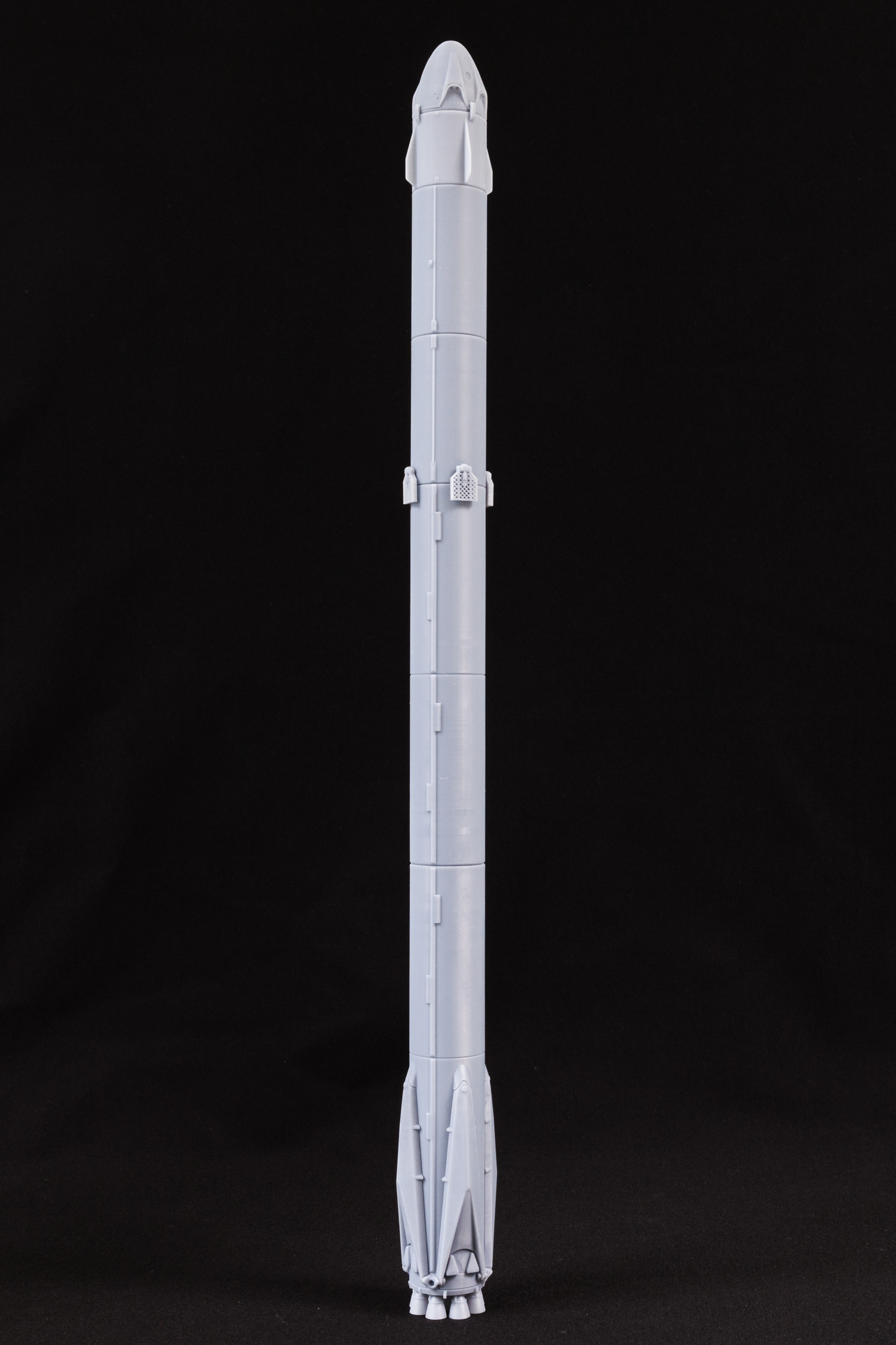 AM145042 Ракета SpaceX Фалкон 9 Falcon 9 с кораблем Crew dragon Arma Models