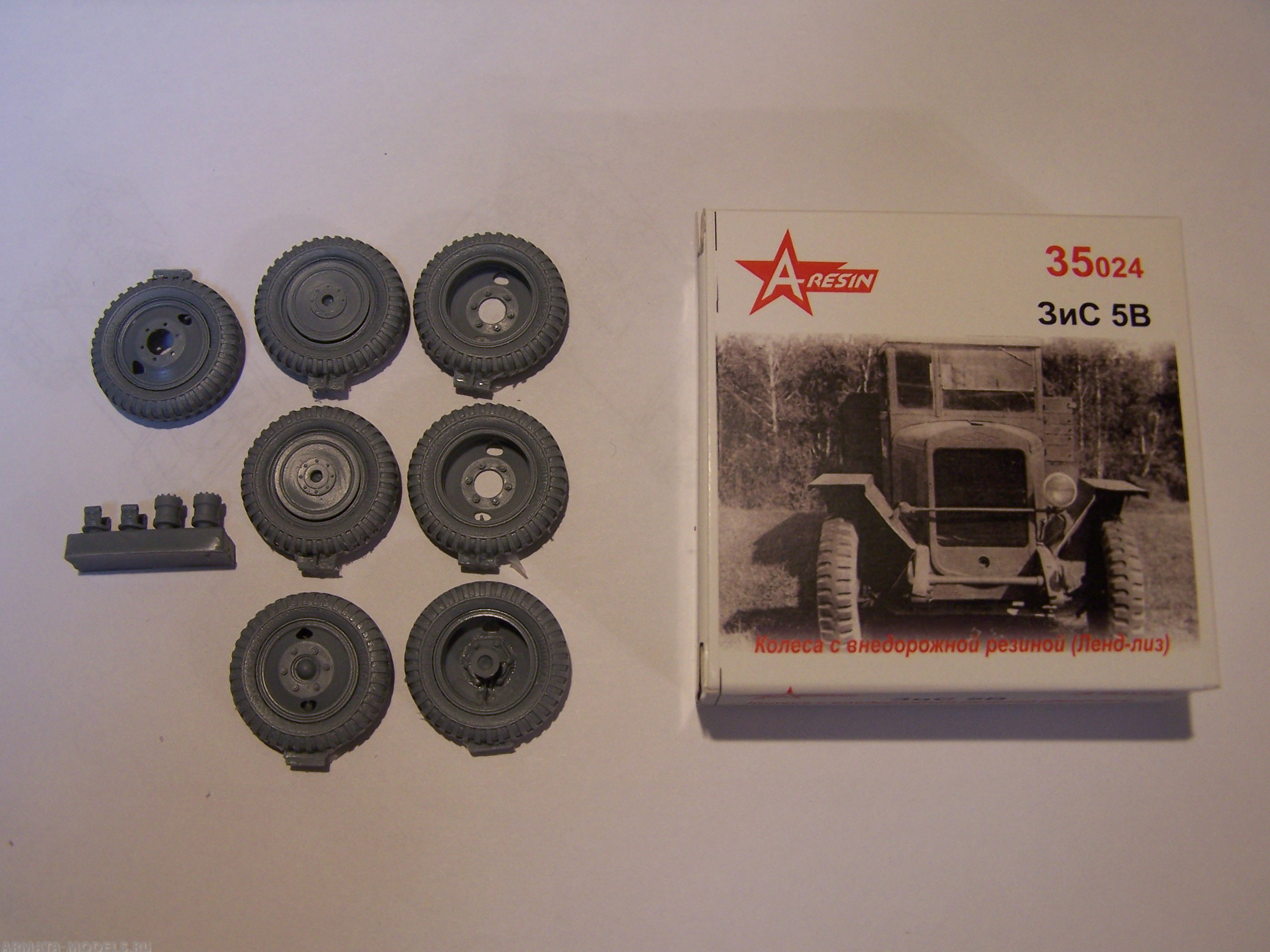 35024 Колеса с внедорожной резиной (Ленд-лиз) ЗиС 5В