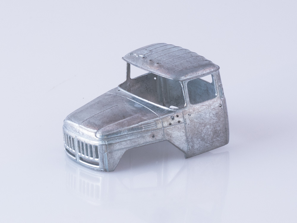 1423AVD Сборная модель Автомобиль-фургон хлебный обогреваемый АФХО (131М) AVD Models