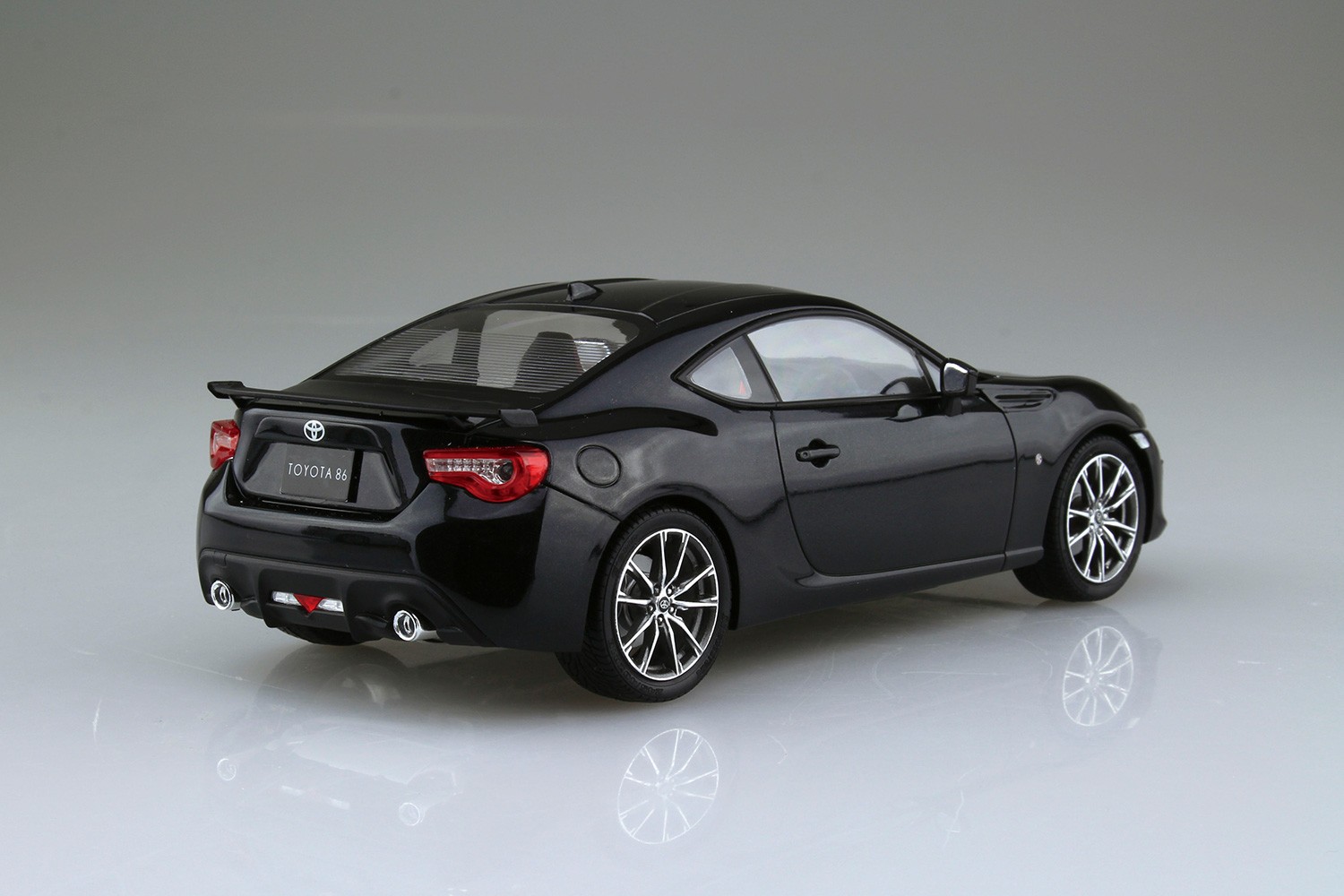 05648 Toyota 86 '16 Crystal Black Silica Aoshima