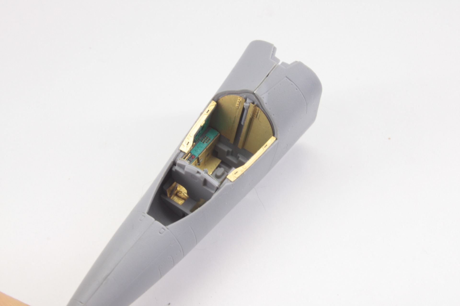 MD 072033 Набор фототравления цветные приборные доски для MiG-25 РУ/ПУ (ICM)