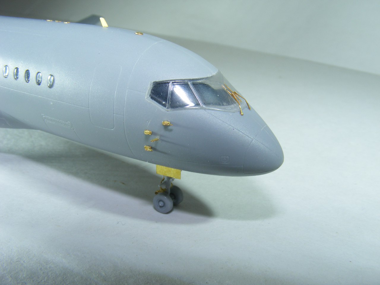 144201 Суперджет-100 от Звезды (1:144)