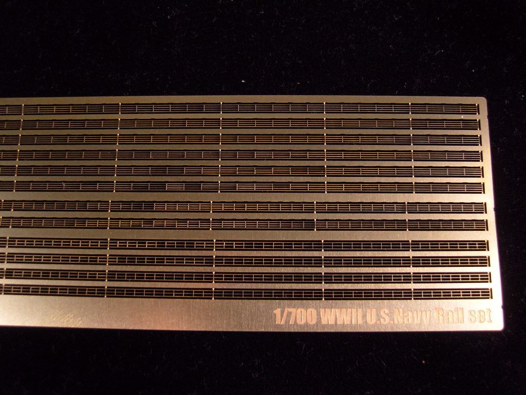 AW60021 Деревянная палуба для U.S.S Ships Utility Rail 1/700