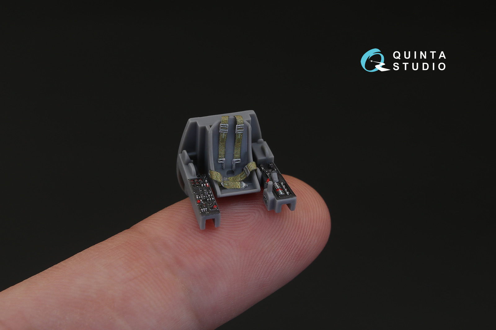 QD72023 3D Декаль интерьера кабины F4U-1 Corsair (Bird cage)  (для модели Tamiya)