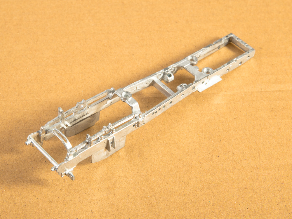 1438AVD Сборная модель КАМАЗ-5490 AVD Models