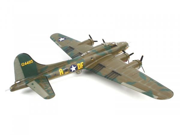 04297 Самолет Boeing B-17F 'Memphis Belle' Revell