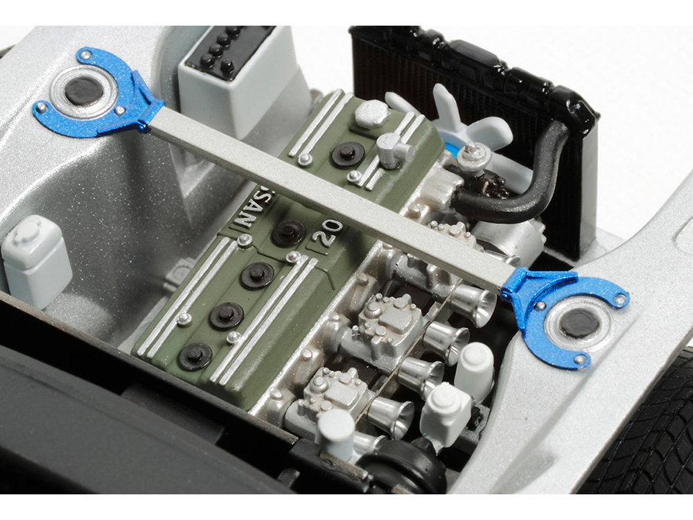 24335 Nissan Skyline 2000 GT-R - Street Custom Tamiya