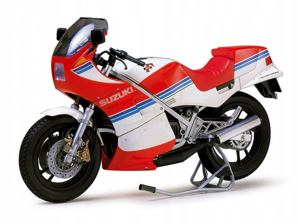 14029  SUZUKI RG250 W/FULL OPTIONS KT Tamiya
