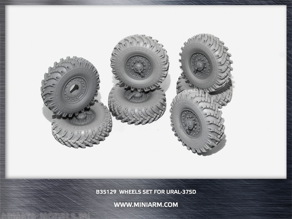 35129 Набор колес ОИ-25  (CCCP) для автомобиля Урал- 375Д, ранние (6шт плюс запаска) для моделей Трумпетер