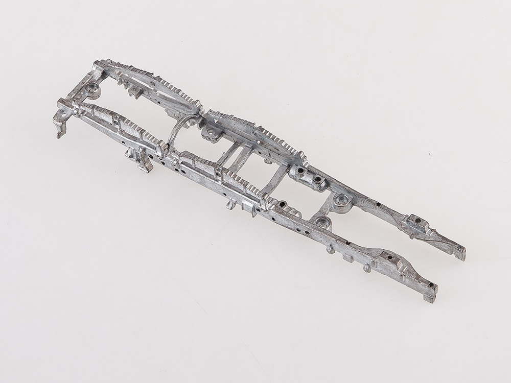 1311AVD Сборная модель КАМАЗ-6540 8x4 самосвал AVD Models