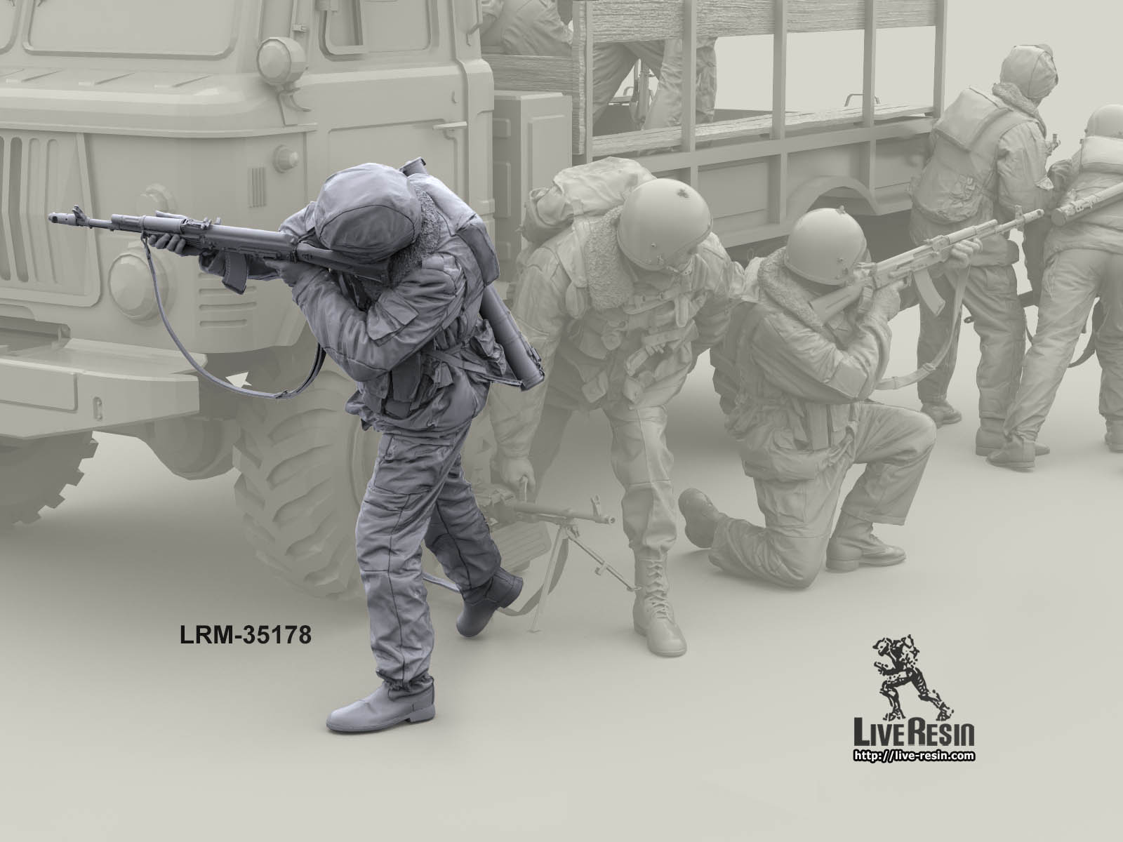 LRM35178 Военнослужащий ВВ, ведет огонь из-за укрытия Live Resin