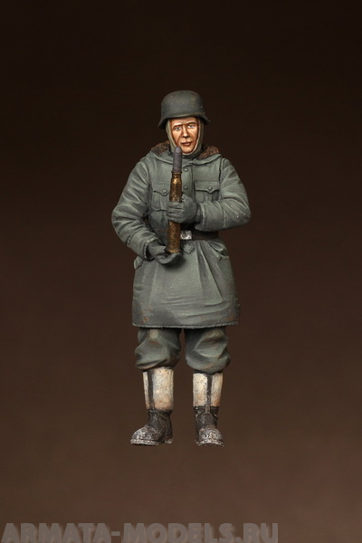 35102SOGA WSS  anti-tank gunner. SOGA Miniatures