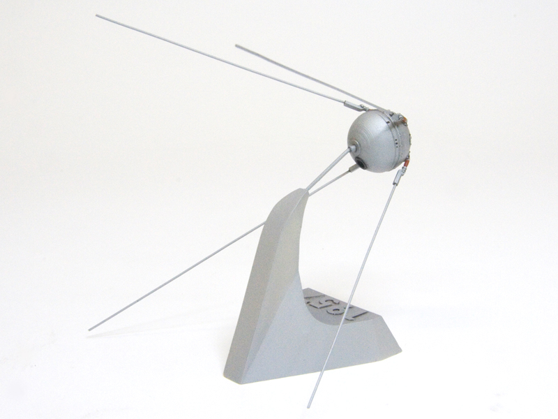 RIM35032 Первый ИСЗ Спутник-1, масштаб 1/35