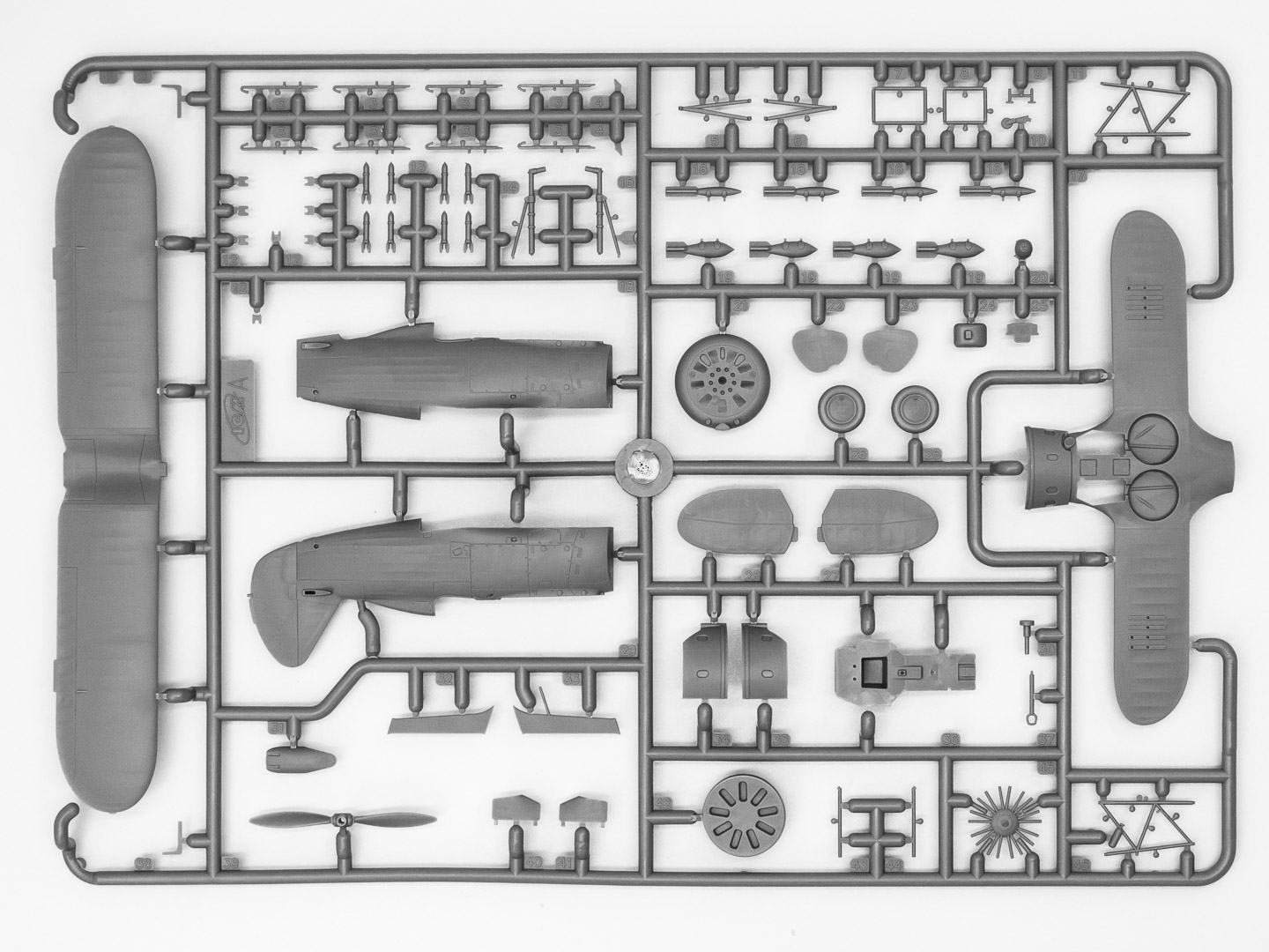 72075 И-153, Истребитель ВВС Финляндии ІІ МВ (зимняя модификация) ICM