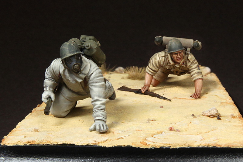35171SOGA Flamethrower team Italian Guastatori in North Africa. SOGA Miniatures