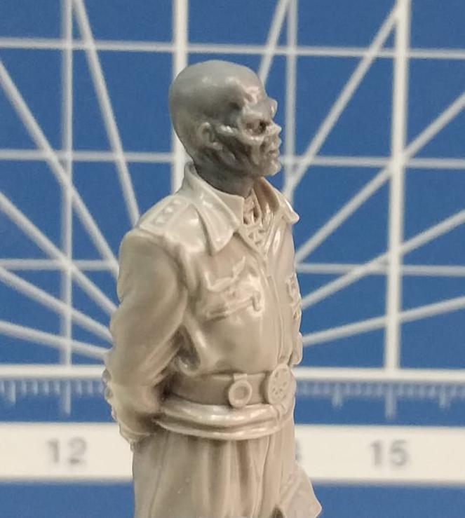 AM3557 Фигура Швайгера с сменной головой красного черепа Arma Models