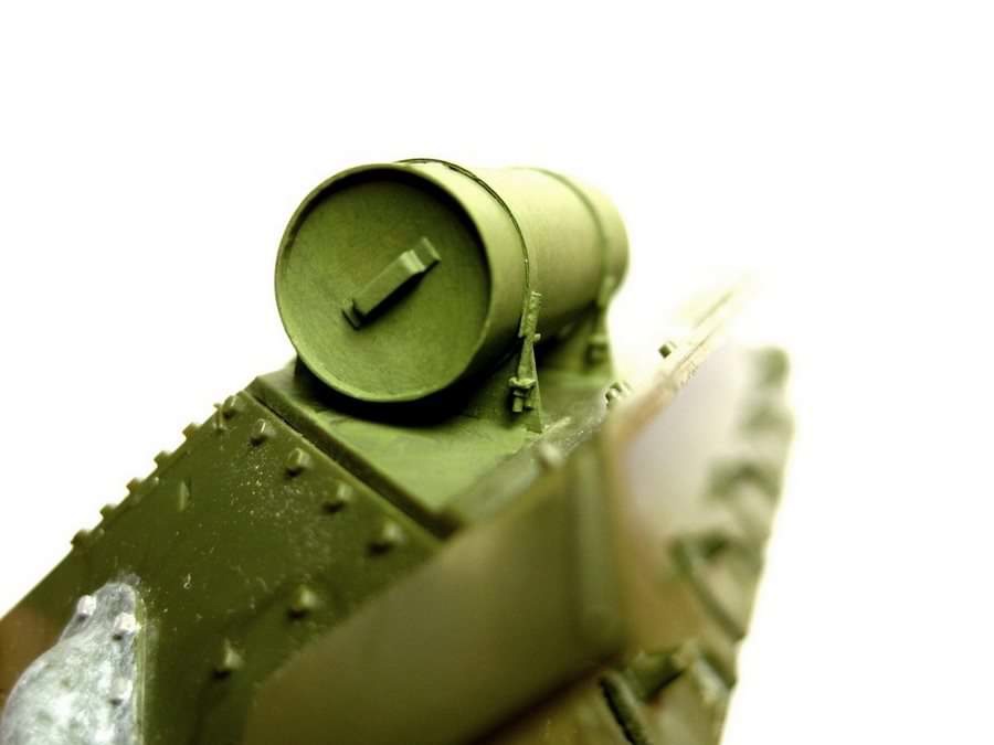 SPM35015 Комплект дополнительных баков с кронштейнами Т-34