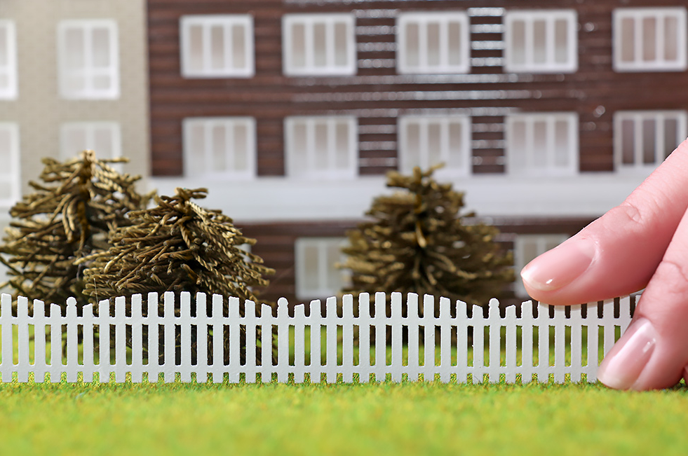 009zp005 Забор штакетник фигурный h=15мм/ длина 300мм