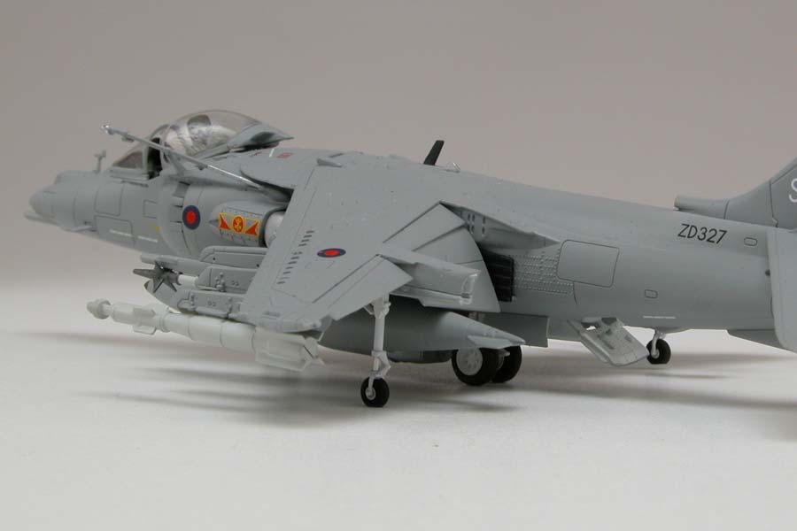 A55300  Самолет BAe Harrier GR9A Airfix