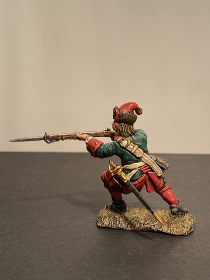 5230ТБ ВИМ, русский гренадер колющий штыком, Северная  война, 1/35 Три Богатыря