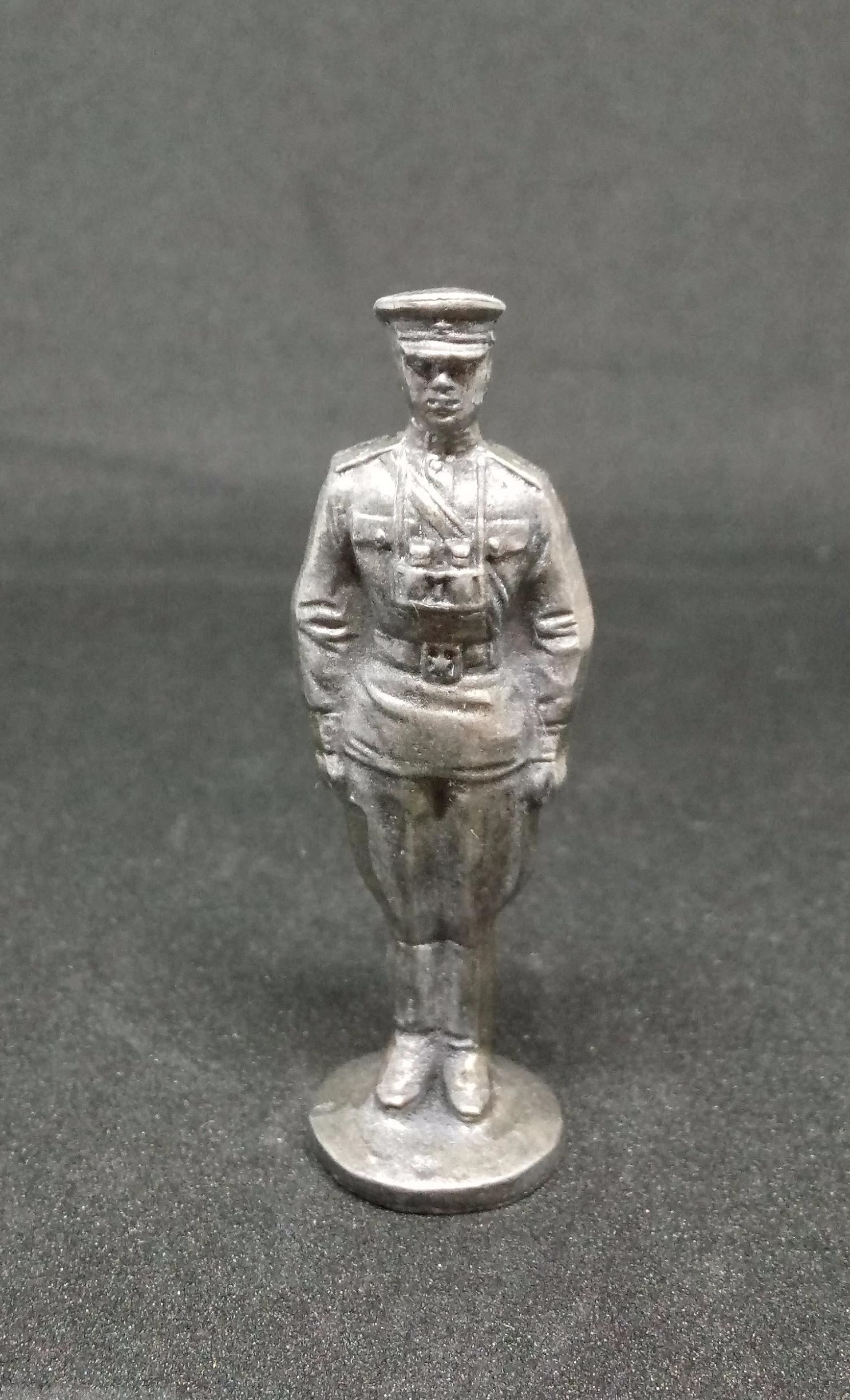 Н-7-001 Офицер в фуражке Солдатики "Ура"