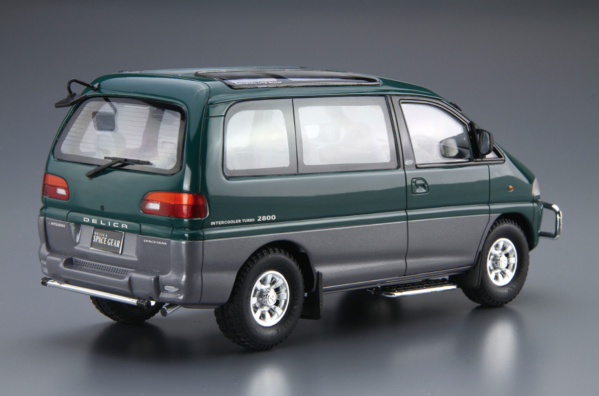 06140 Mitsubishi Delica Space Gear '96 Aoshima