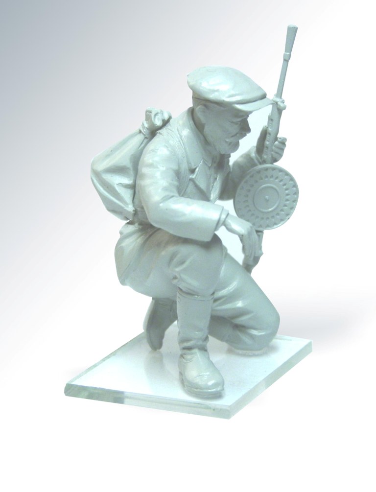 Набор фигурок 35631 Фигуры Советские партизаны (2МВ, 4 фигуры) ICM