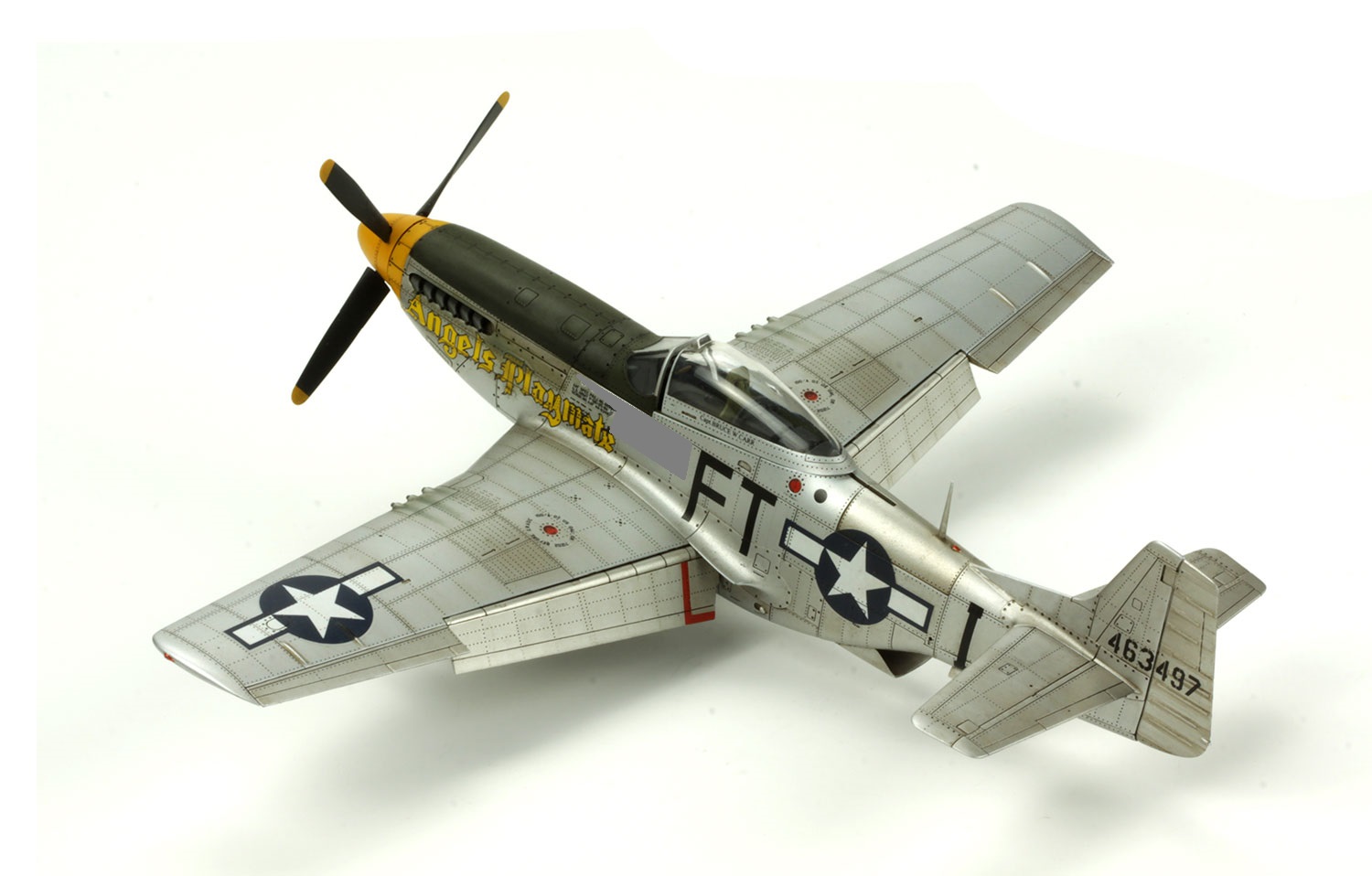 LS-009 North American P-51D Mustang `Yellow Nose` Meng
