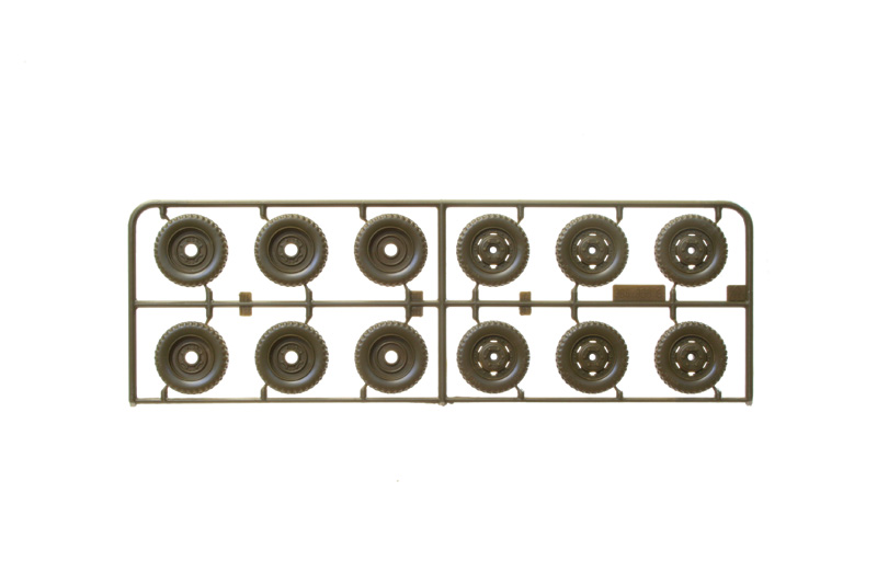 6364ИТ Броневик M8 Greyhound Italeri