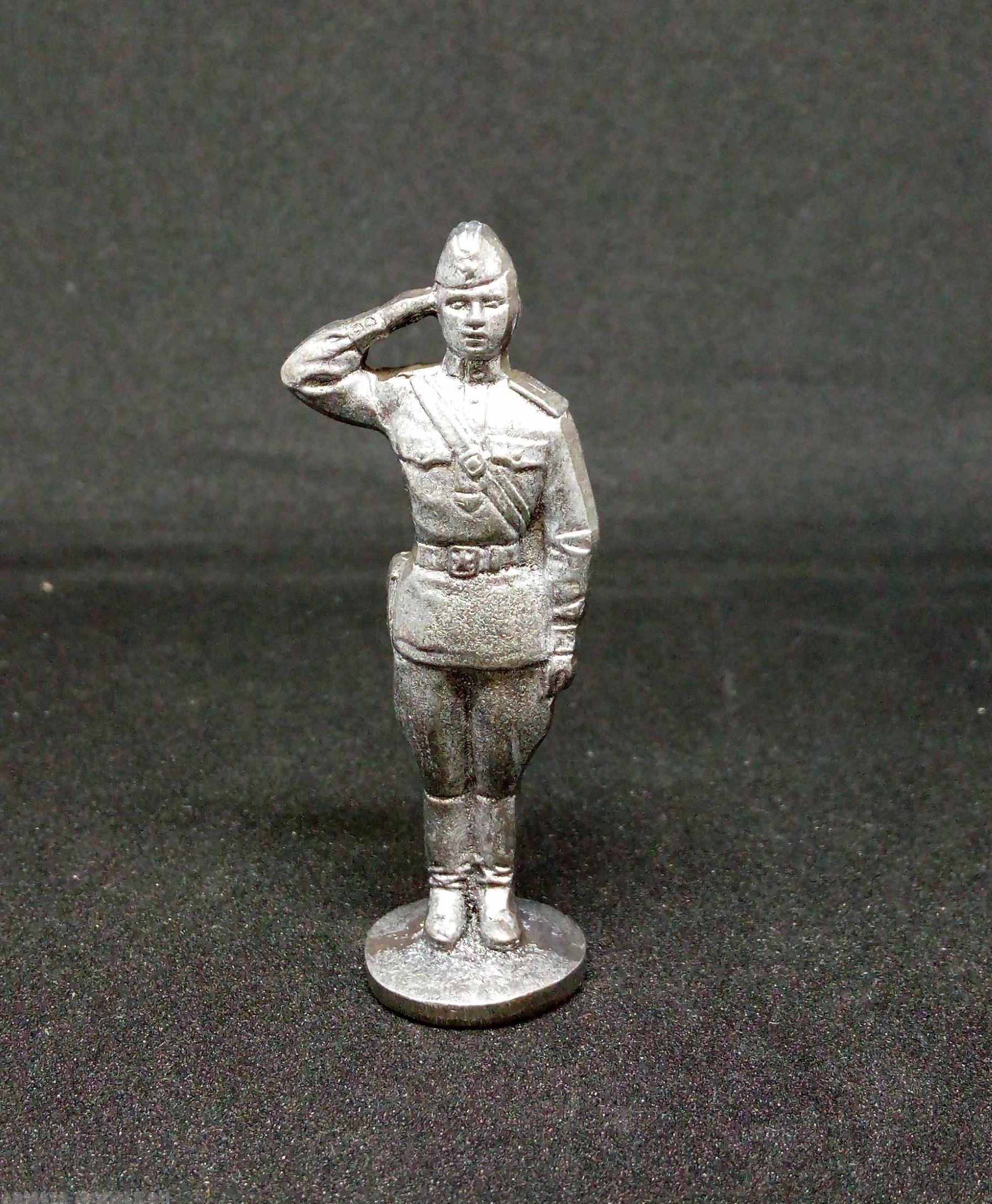 Н-7-003 Офицер отдающий честь Солдатики "Ура"