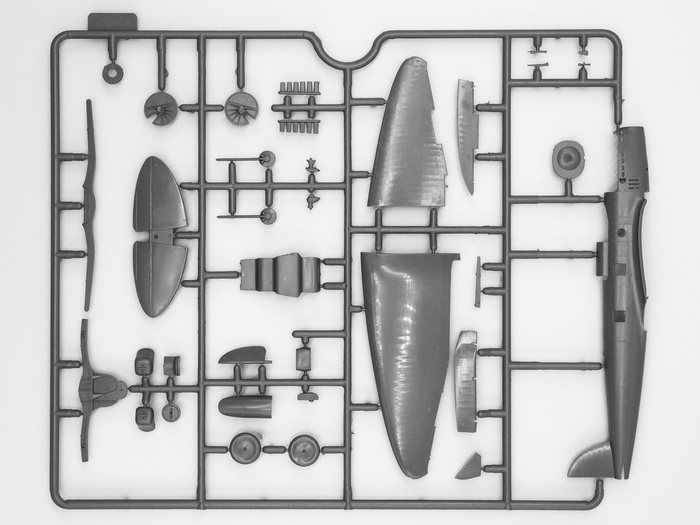 72231 Не-70 F-2, самолет-разведчик ВВС Испании ICM