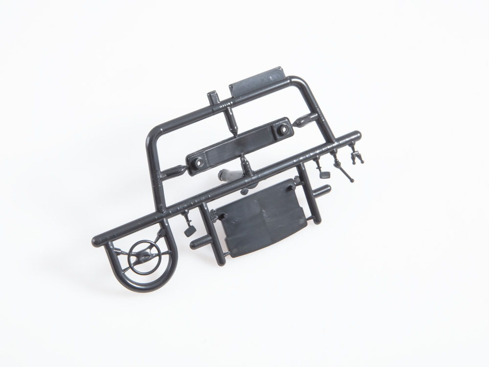 1464AVD Сборная модель Автомобиль ВАЗ-2131-05 AVD Models