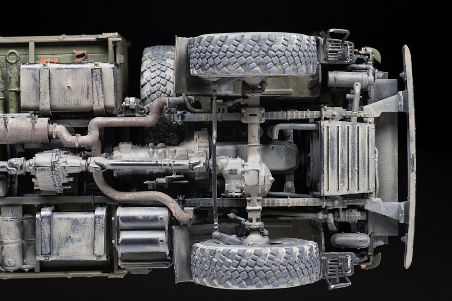 3692 Российский армейский двухосный грузовик К-4350 Мустанг Звезда