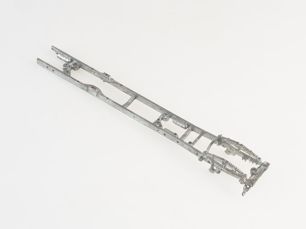 1310AVD Сборная модель КАМАЗ-65117 бортовой с тентом (рестайлинг) AVD Models