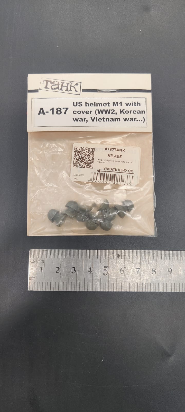 A-187 Американские каски М1 с чехлом Tank