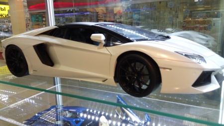 HK104 Lamborghini Aventador Roadster Bianco Canopus (Полуматовый белый)